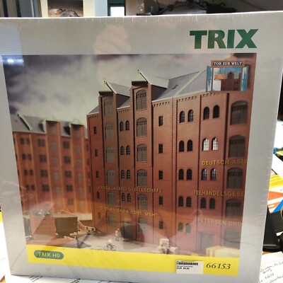 Modellbau-Bausatz ( Speicherstadthaus)von Trix, Art.-Nr 66153