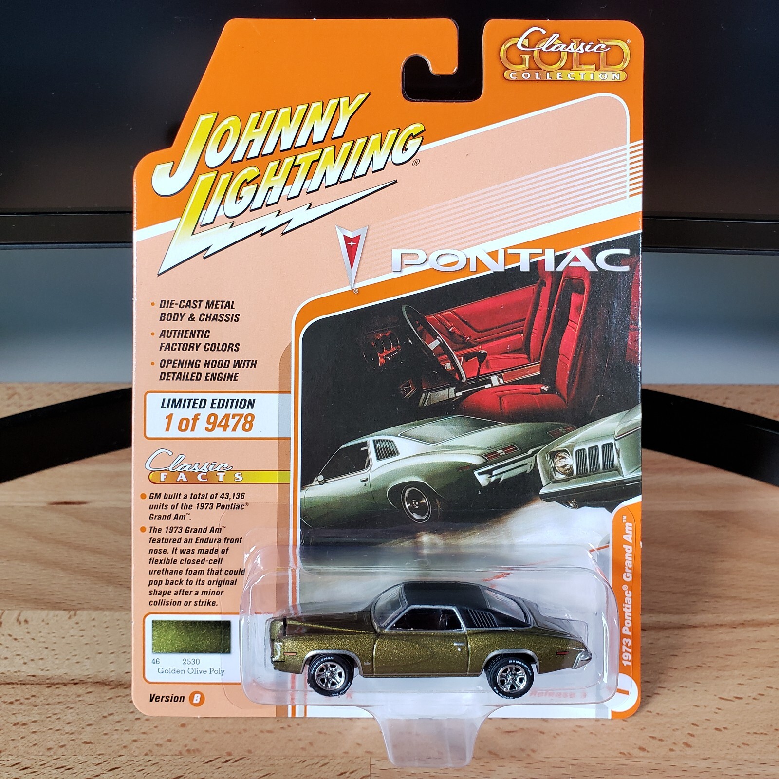 Johnny Lightning 1973 Pontiac Grand Am Diecast Car - Admiralty Blue Poly Collectible Model
