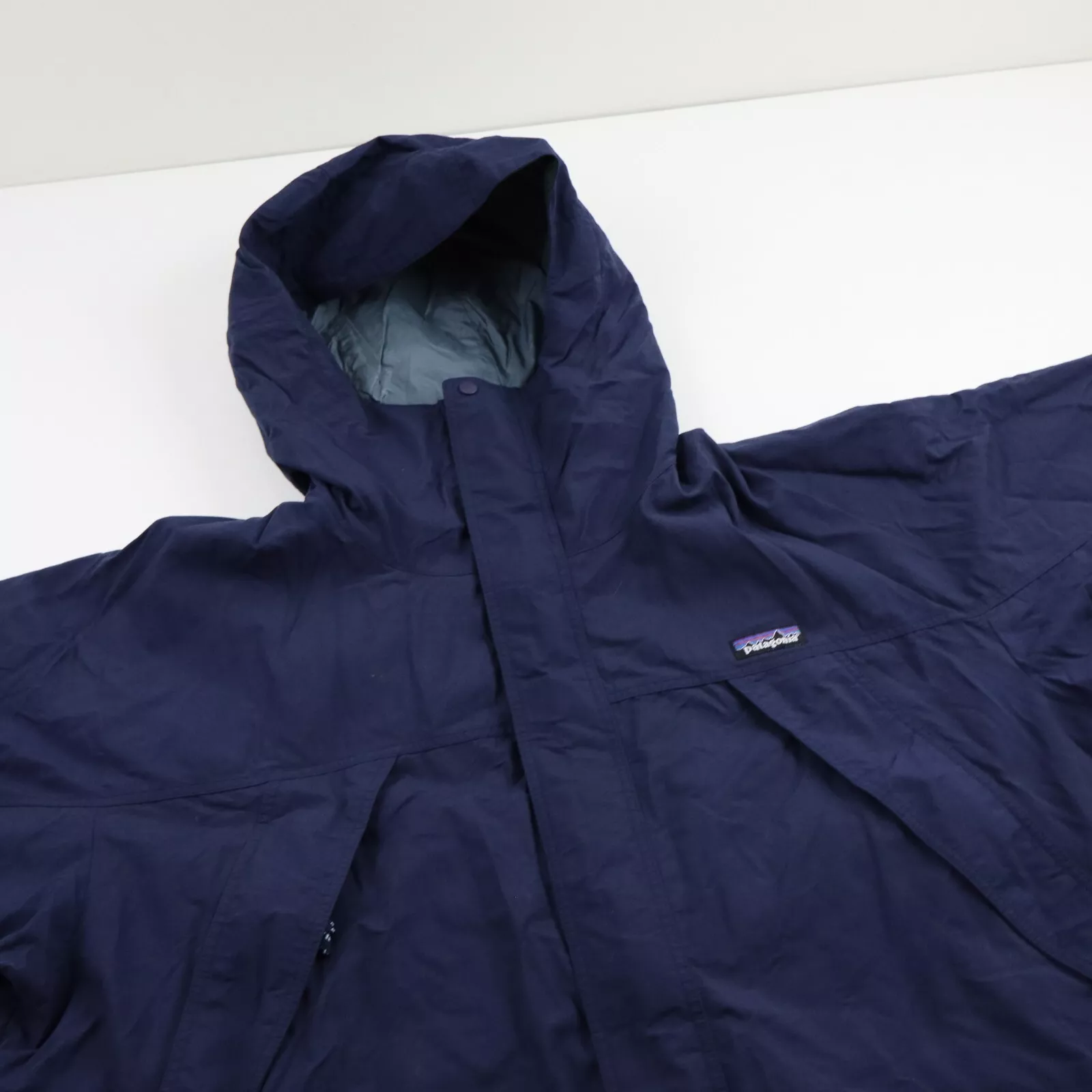 patagonia vintage 90s fishing waterproof hooded jacket