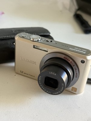 Panasonic LUMIX DMC-FX100 12 MP Compact Digital Camera Tested Works w/ Charger
