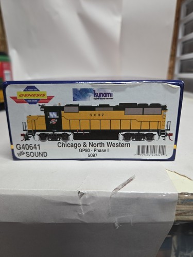 G40641 Athearn Genesis escala HO GP50 CNW 5097 DCC sonido ligeramente desgastado | Condition: Used