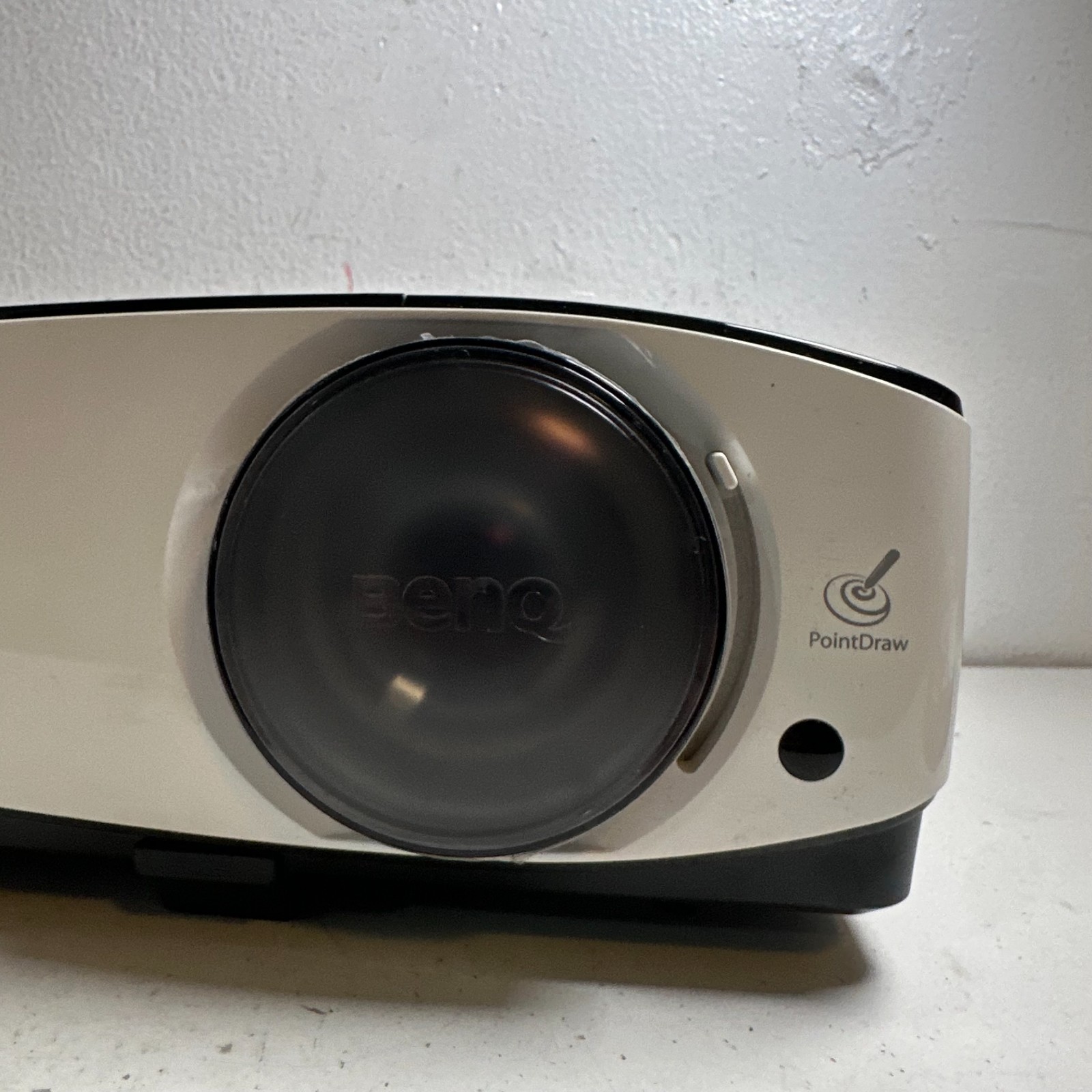 BenQ MP780 ST Black Point Draw 3D Portable DLP Digital Projector with Case