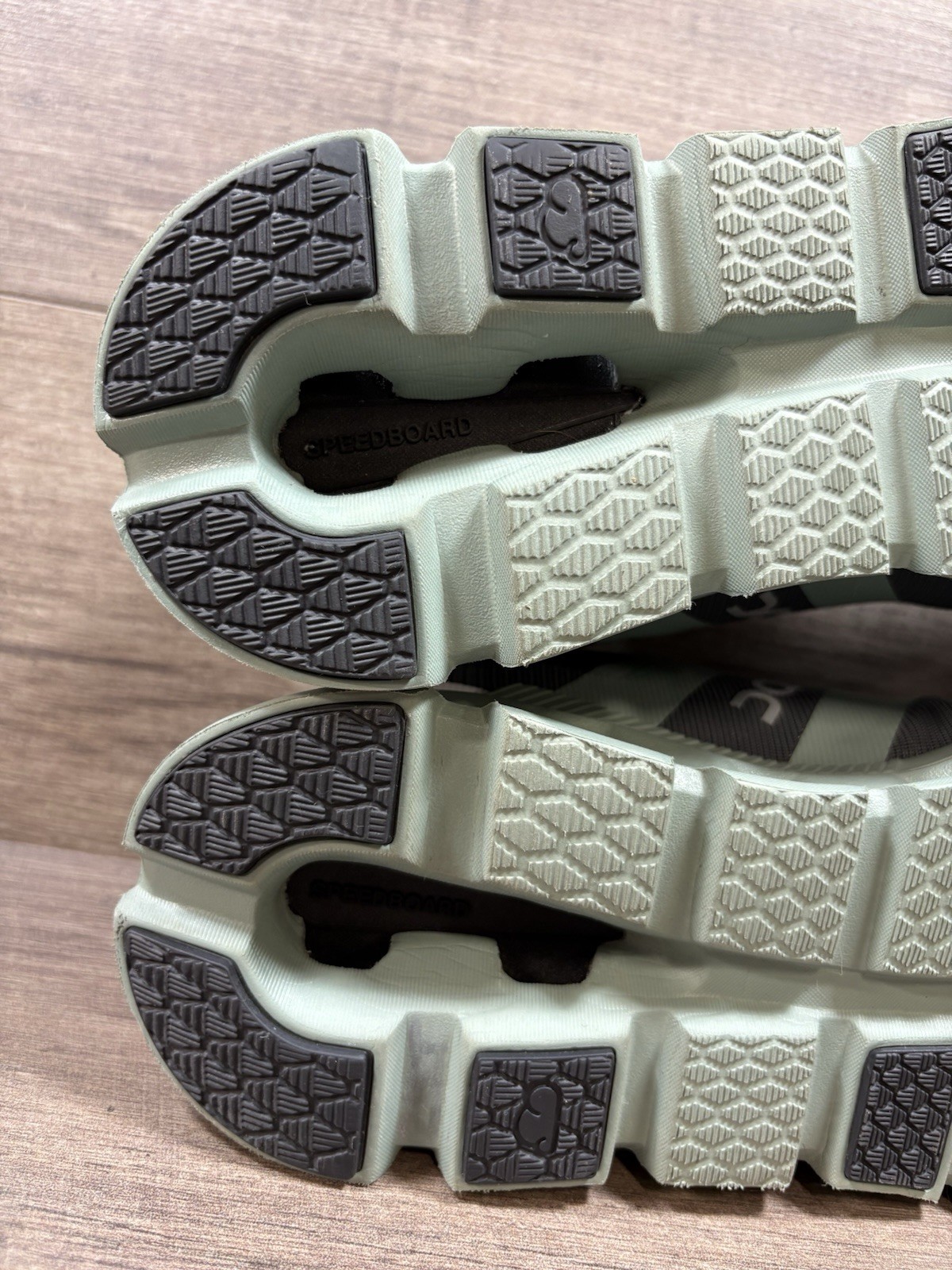 On Cloud Cloudrunner Gray Running Shoes Sneakers … - image 15