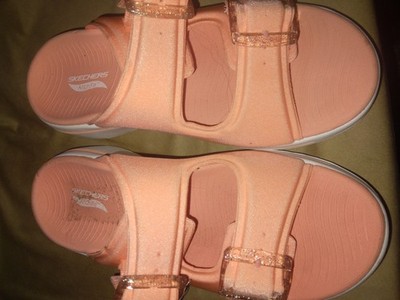 Skechers Go Walk Arch Fit Sandal Size 6 Womens