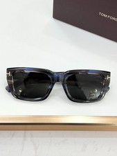 TOMFORD FT1327 Sunglasses Size:52-22-145