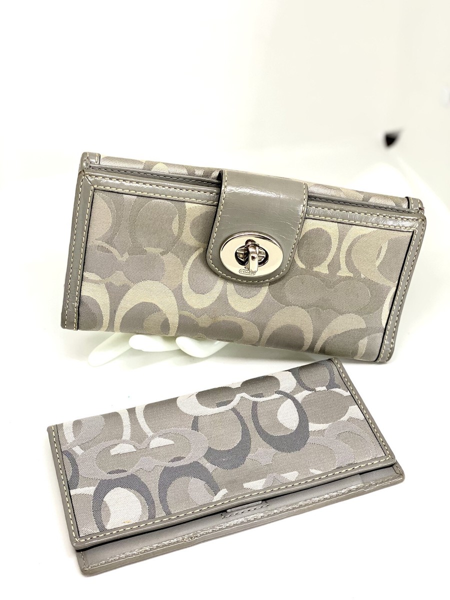 COACH💥NWOT💥Silver Signature Turnlock Wallet | eBay