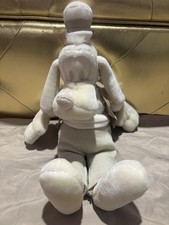 Walt Disney World White GOOFY Plush Park Exclusive RARE