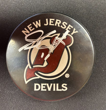 New Jersy Devils hockey puck HAND SIGNED autograph #11 Stephen Gionta