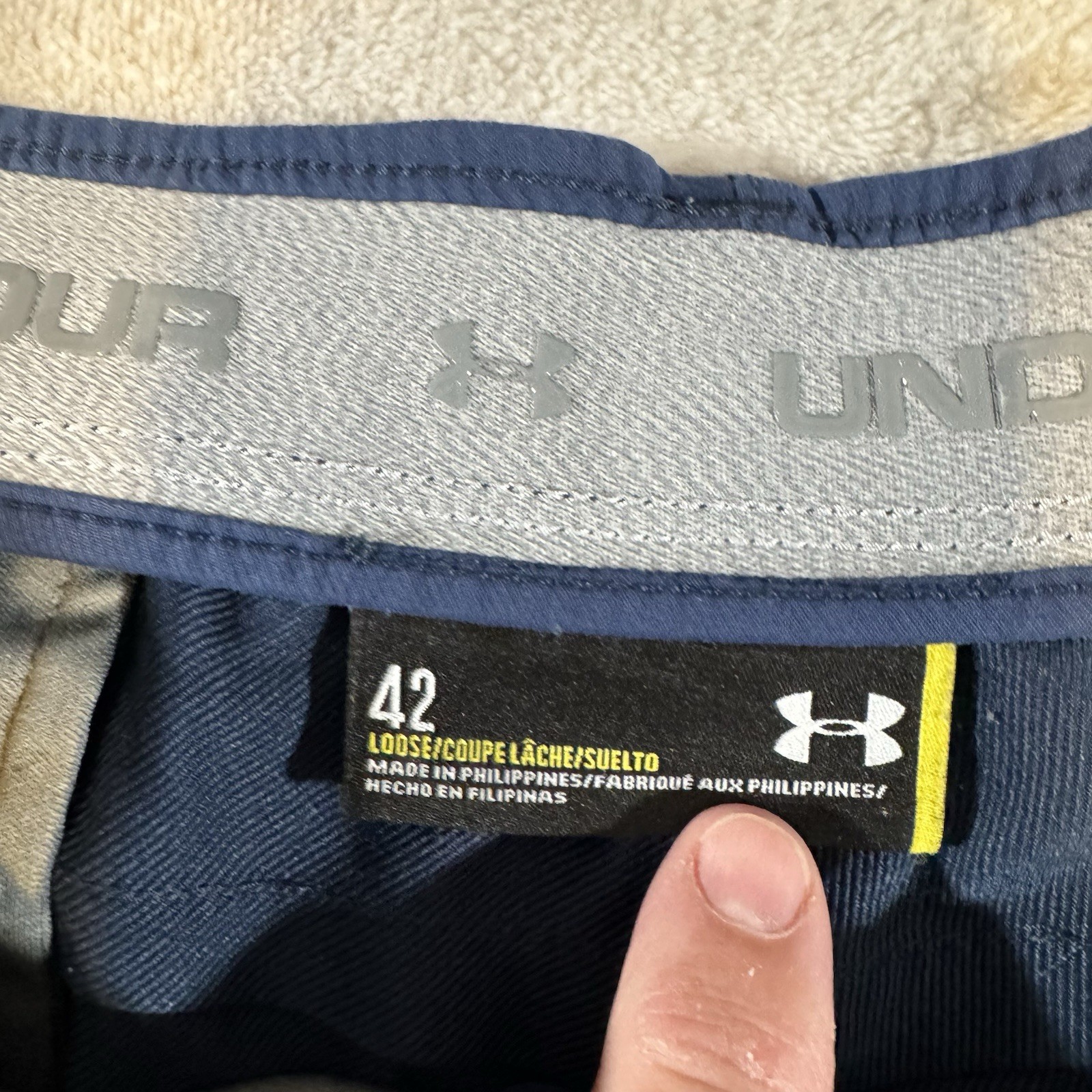 Under Armour Flat Front Navy Blue Golf Shorts Men's Size 42