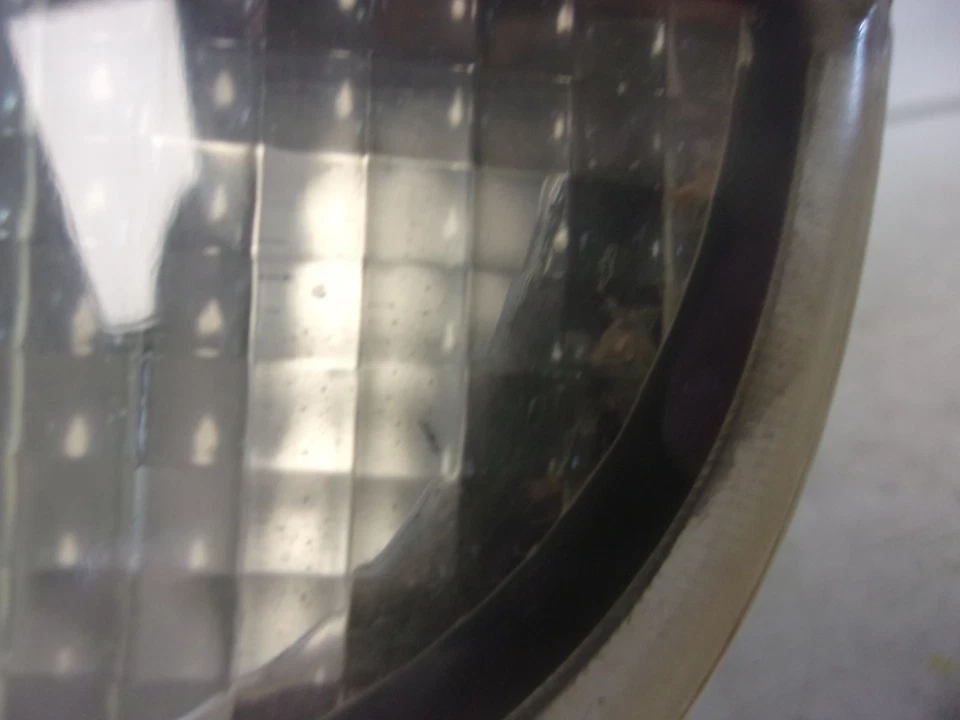 1995 - 2005 Chevrolet S10 Blazer / GMC S15 Jimmy Passenger RH Tail Light OEM - Image 4 of 4