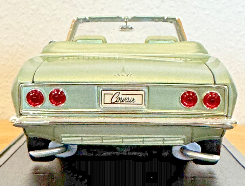 1969 CHEVROLET CONVAIR MONZA METALLIC GREEN CONVERTIBLE 1:18 DIECAST MODEL CAR - Picture 9 of 13