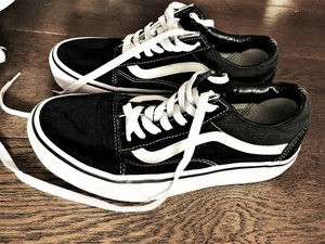 black vans size 5