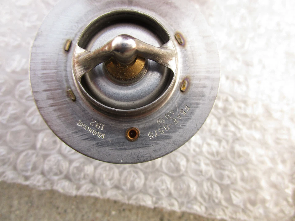 TERMOSTATO REFRIGERANTE MOTOR FORD LINCOLN MERCURY F5AZ-8575-A MOTORCRAFT RT1103 NUEVO Foto 4 de 4