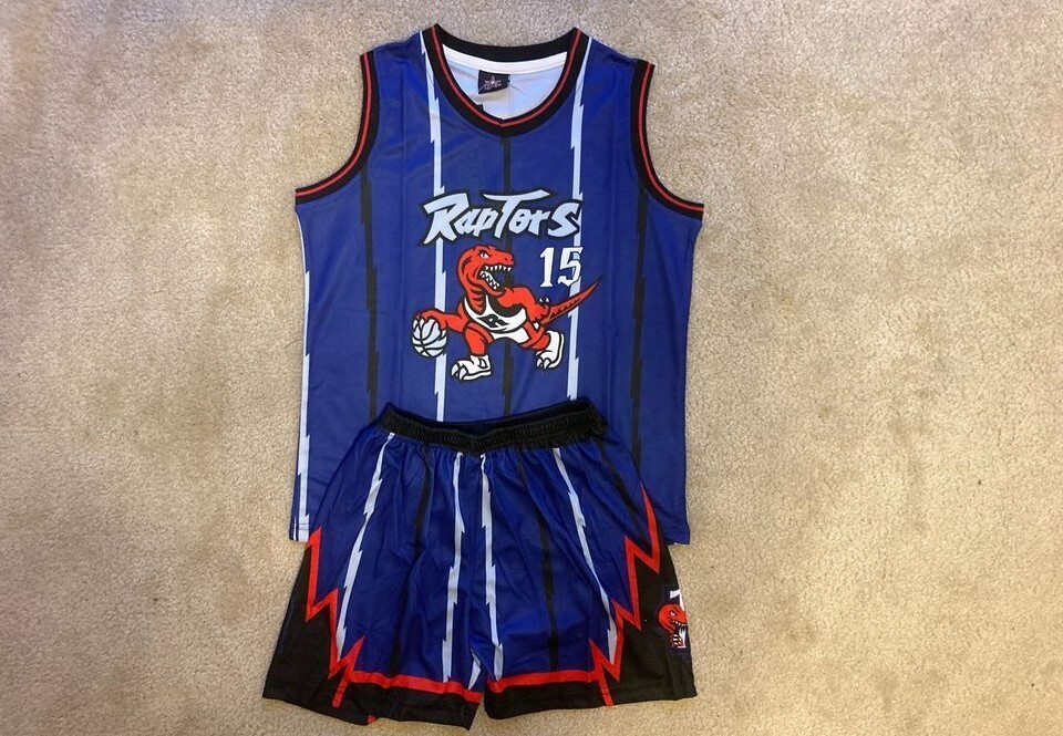 Youth Vince Carter Jersey + Shorts Raptors Basketball 2T