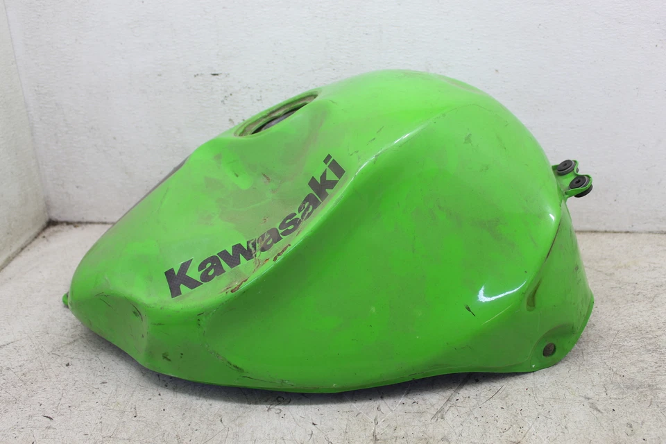 2000 KAWASAKI NINJA ZX6 GAS TANK FUEL CELL PETROL RESERVOIR T7 - Image 3 of 4