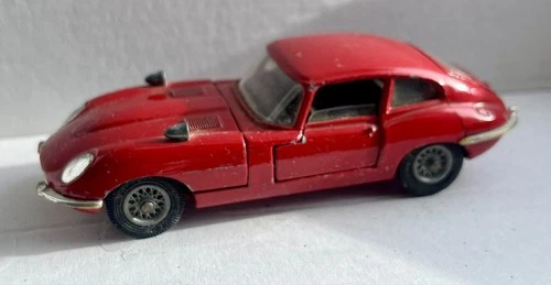 Vintage Corgi Toys 335 JAGUAR E TYPE  2+2 Red Vintage 1968-70 Diecast