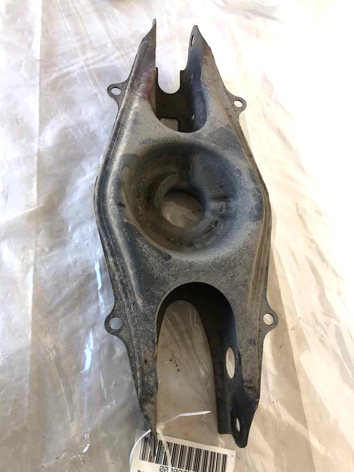 2008 - 2015 MERCEDES C250 Center Coil Lower Control Arm Right Passenger Side RH - Image 2 of 4