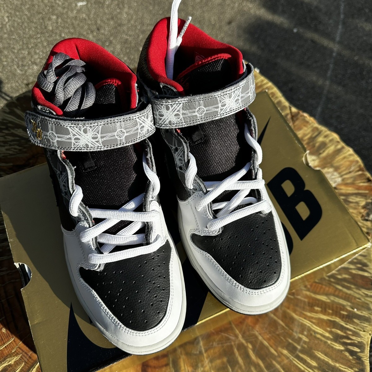 New Nike SB Dunk Mid Elite Beijing Triumvir X Fly 2009 Sz New Nike SB Dunk Mid Elite Beijing Triumvir X Fly 2009 Sz
