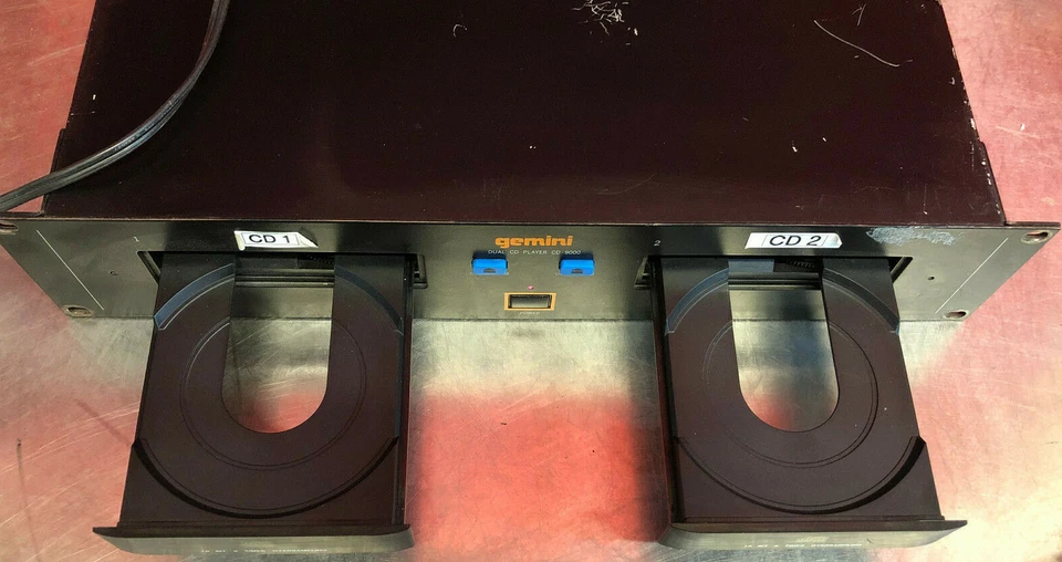 Vintage 1994 GEMINI - CD-9000 Dual CD Player - Excellent Condition! - Image 3 of 4