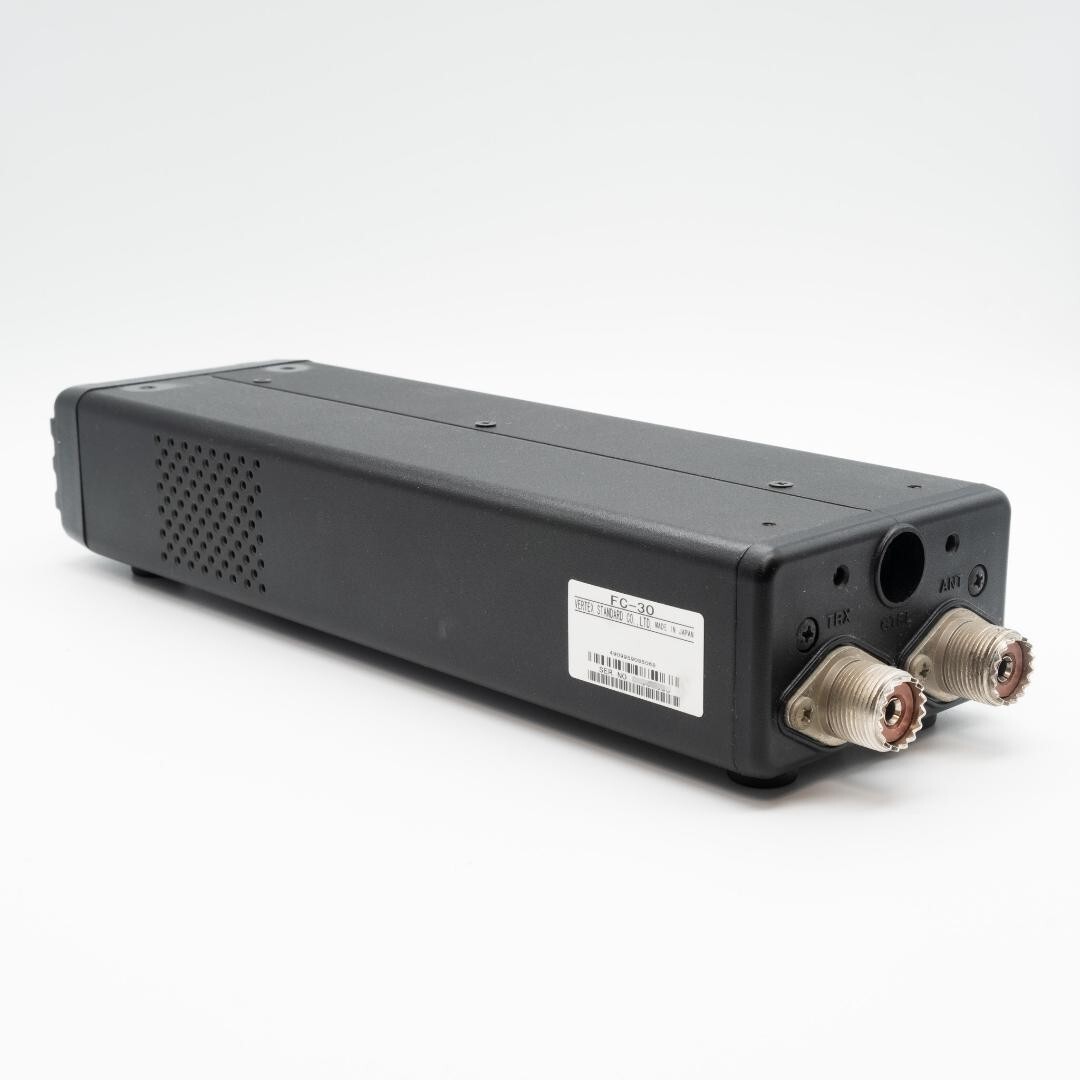 YAESU FC-30 オートアンテナチューナー 新品 YAESU FC-30 オートアンテナチューナー FC-30