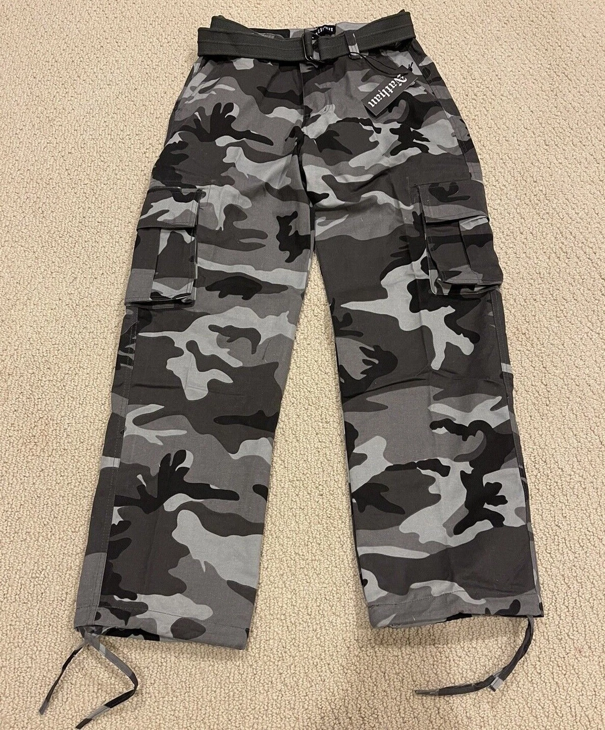 NWT Men’s Nathan Grey Camouflage Belted Cargo Pocket Pants ALL SIZES