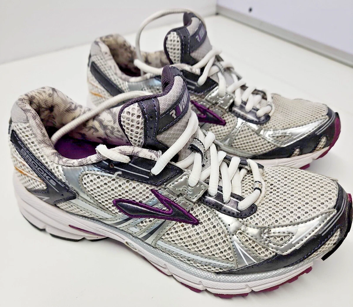 Brooks ravenna go sales 2 series