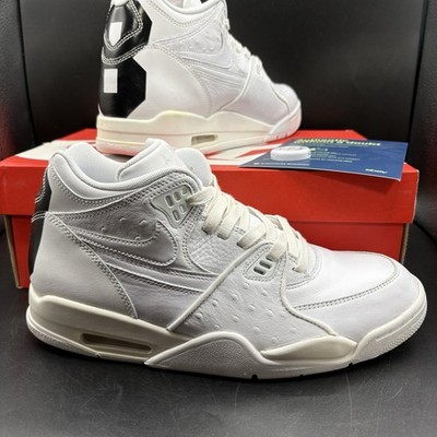Size US Men s 10 - Nike Air Flight 89 LE QS White 804605-100 New With Box