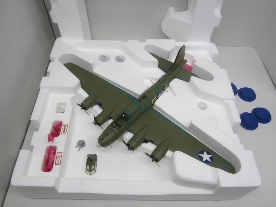 Franklin Mint Armour 1:48 B11B634 Boeing B-17F Memphis Belle Bomber USAAF 91st - Image 3 of 4