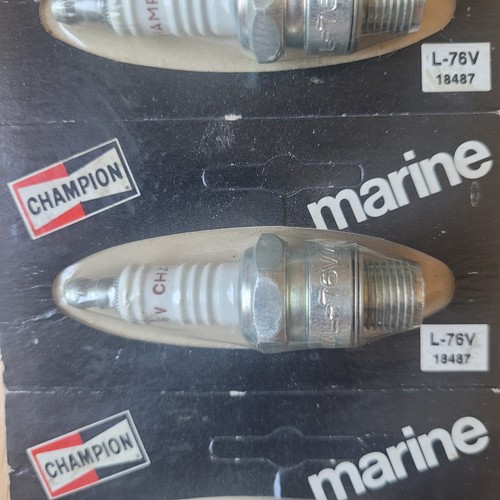 New Champion Copper Marine L-76V 18487 Spark Plugs 2 Pack of 4 Total of 8 - Picture 3 of 3