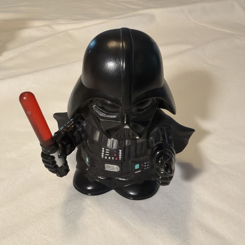 Star Wars Darth Vader Electronic Figure TOMY Breathing Sound & Light-Up Saber