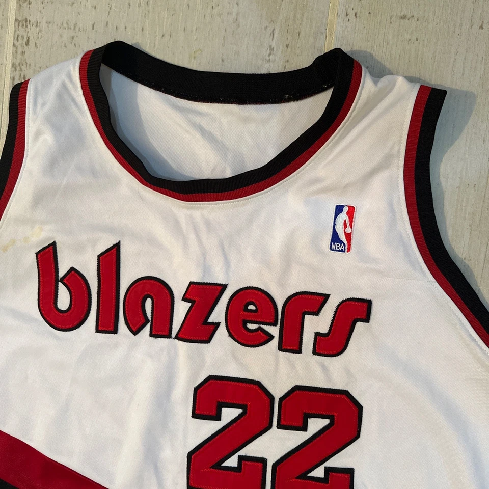 Camiseta Portland Trail Blazers Clyde Drexler Mitchell & Ness NBA masculina 1991-92 56 - Imagem 2 de 4