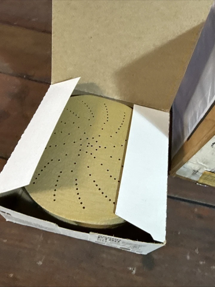 3M 236U Coated Aluminum Oxide Hook & Loop Disc P180 Grit 5 in Dia 55500 Lot 250 - Image 3 of 4