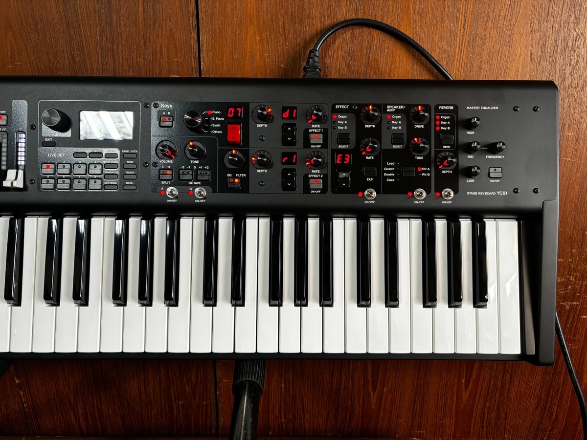 Yamaha YC61 61-Key Compact Stage Keyboard w/ gig bag | eBay Yamaha YC61 61-Key Compact Stage Keyboard w/ gig bag | eBay