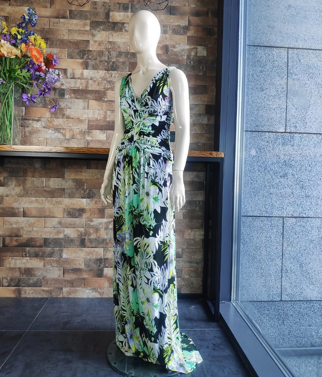 Etro Milano Authentic 2013 Long Knitted Dress with Floral Print Unworn 44IT Etro Milano Authentic 2013 Long Knitted Dress with Floral Print Unworn 44IT