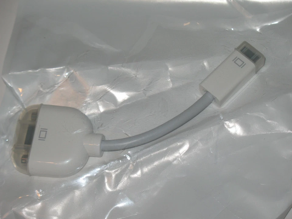 Apple Mini DVI to VGA Display Adapter M9320G/A iMac Macbook Macbook Pro - Image 2 of 2