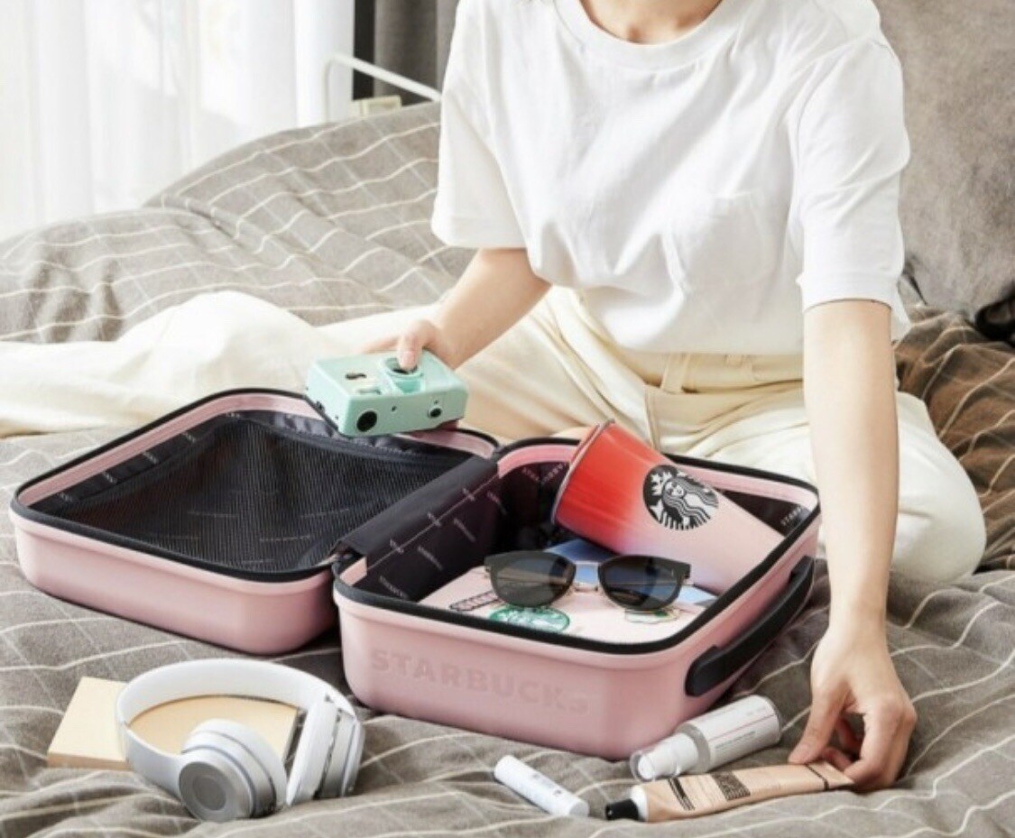2020 Starbucks Korea Summer Ready Bag/Carry-On Luggage Green