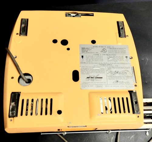 Máquina de escribir eléctrica portátil Sears & Roebuck modelo 871.83001 serie S6LG con... - Imagen 7 de 9