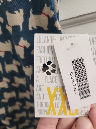 Lularoe Classic T - XXS - CHIENS - Neuf avec étiquettes - Photo 2 sur 4