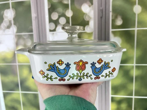 Vintage 1975 Corning Ware Bluebird 1 Qt Baking Dish Pyrex Lid  Country Festival