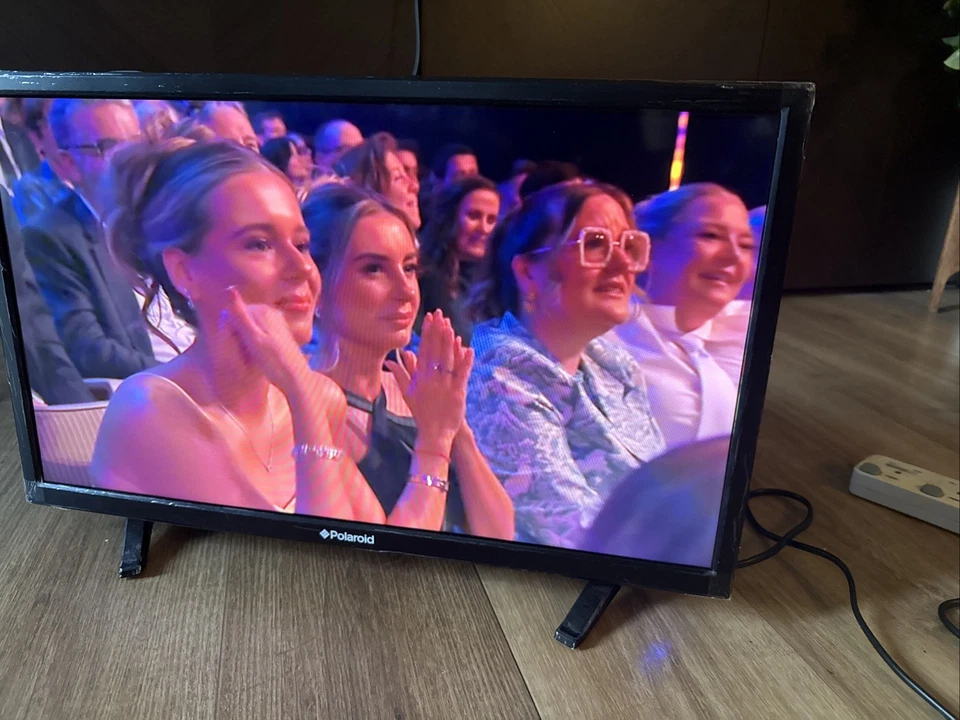 Polaroid P24RD0039E 24” Freeview HD LED TV/DVD COMBI - (No Remote Control) - Image 3 of 4