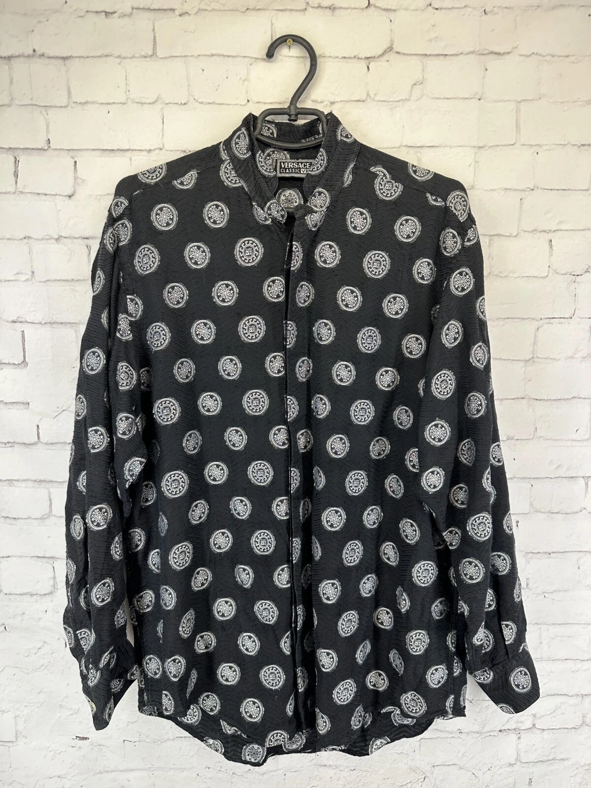 Versace — VERSACE CLASSIC V2 100% SILK MEN SHIRT LONG SLEEVE ORIGINAL SIZE 15 1/2 (39)