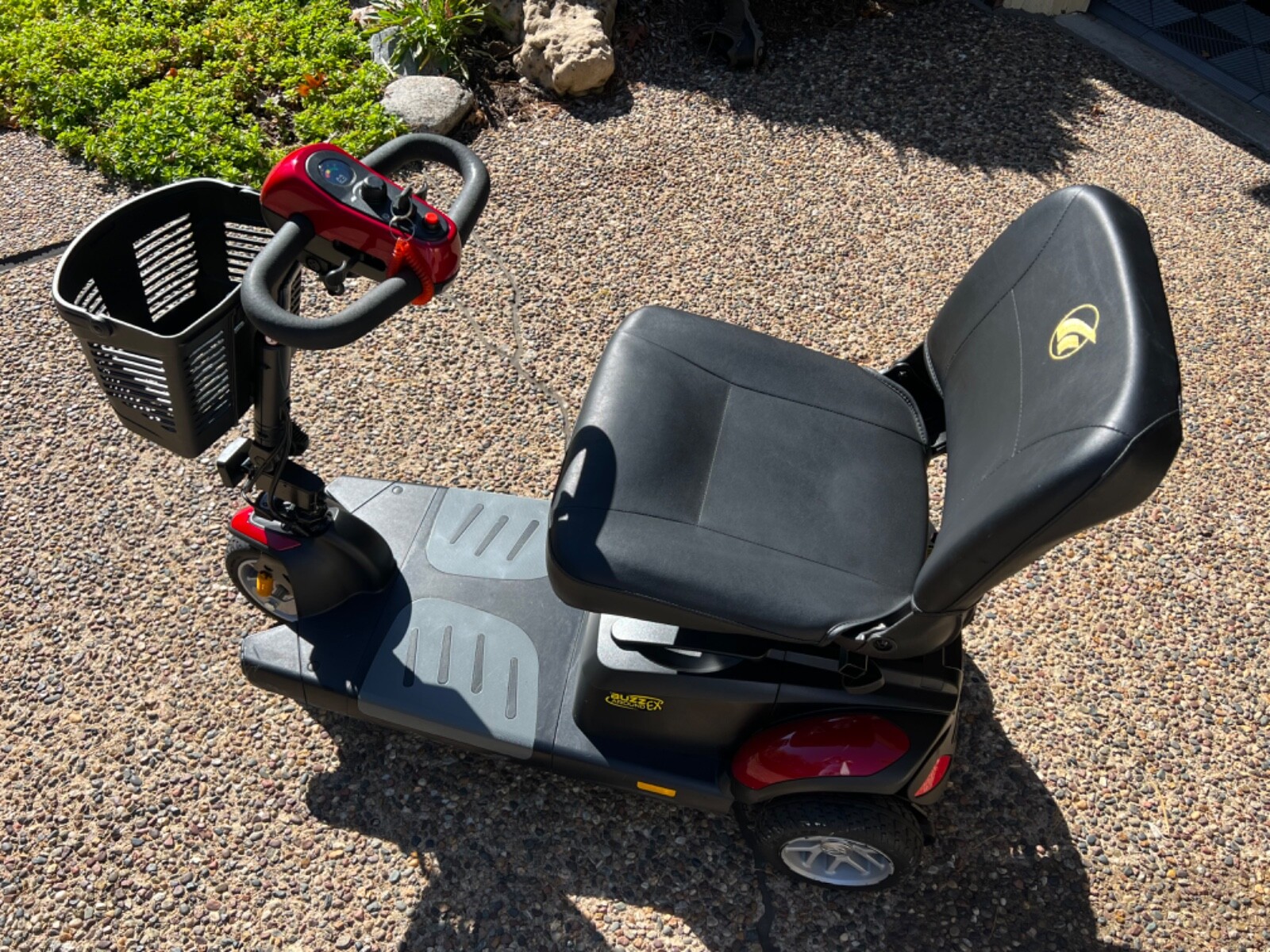 Buzz Around Scooter LX by Golden Wheelchairs USA used St. Louis Area