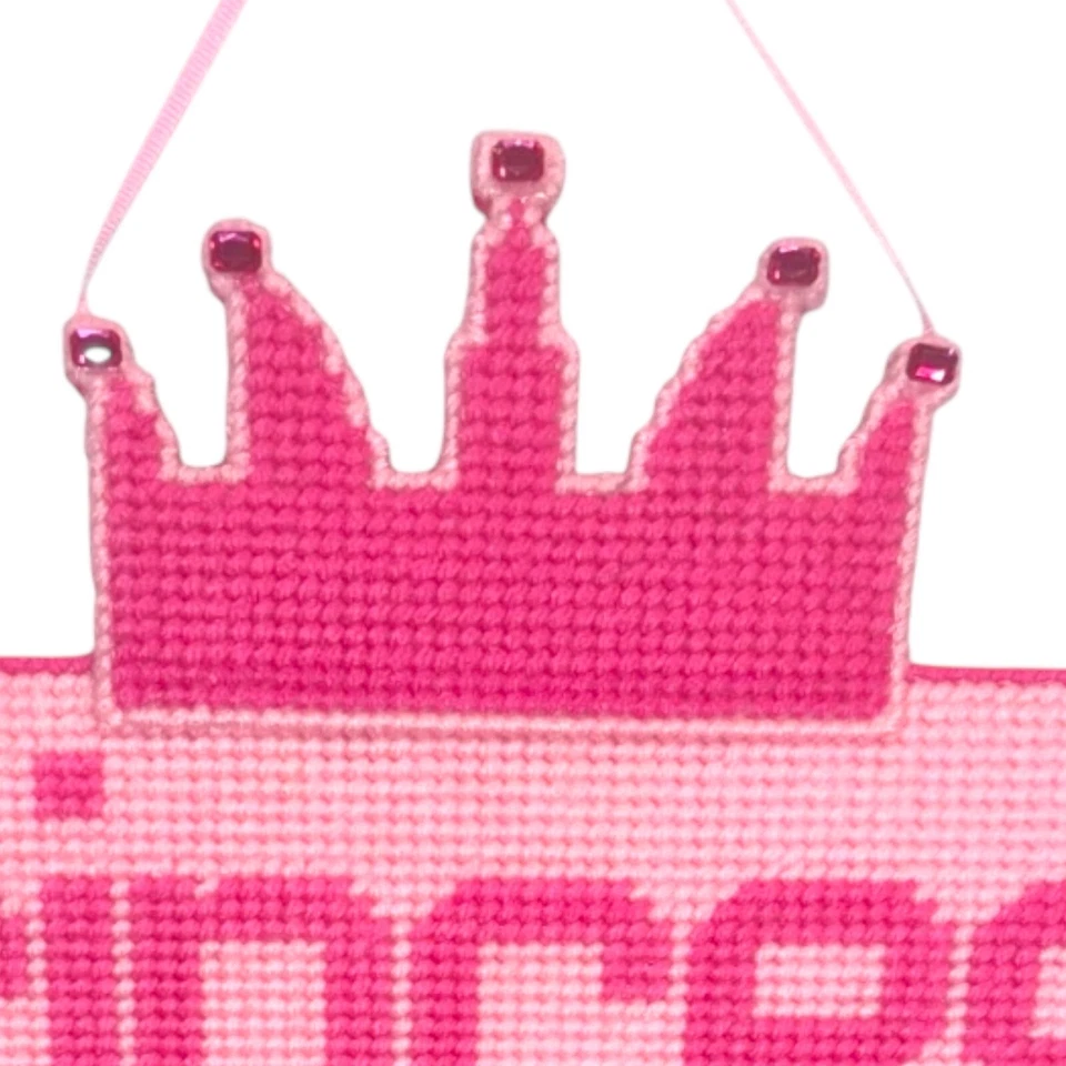 Colgante de pared de princesa de lona de plástico a punta de aguja hecha a mano corona rosa decoración Foto 2 de 4