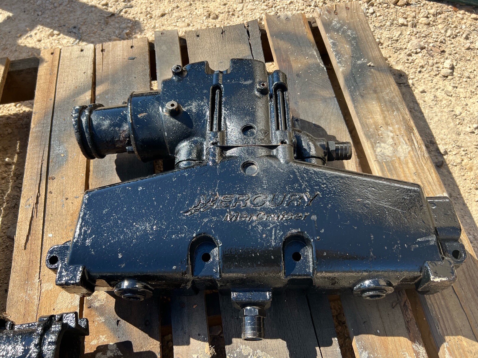 OEM Exhaust Manifolds MerCruiser GM V8 5.0 5.7 MPi Dry Joint Marine