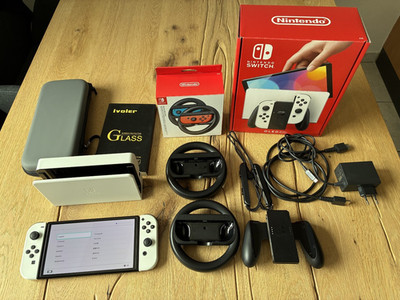 Nintendo Switch OLED HEG-001 64GB Spielekonsole - Weiß inkl. Großen Zubehörpaket