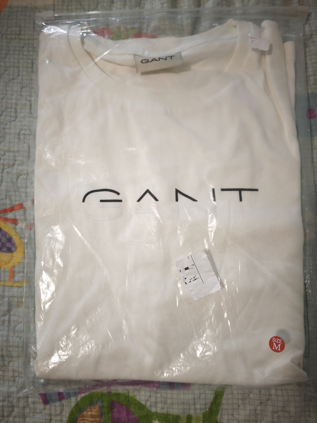 Camiseta Blanca Estilo Gant - Talla M - Nueva