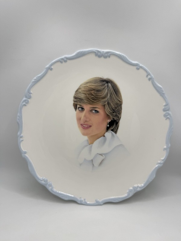 Royal Albert Commemorative Princess Diana Wedding Plate 1981 Bone China