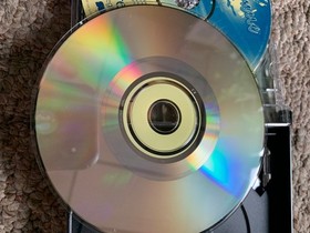 Shenmue for Sega Dreamcast 3 Discs 1 Missing with Manual & Passport 2000 Edition