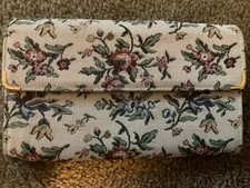 Vintage Floral Tapestry Wallet Classic Fold Kiss Lock Coin Creme Lining 7  x4  