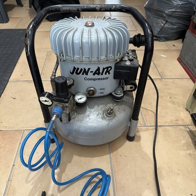 Jun-Air Compressor 8 Bar Vol Funktionsfähig 